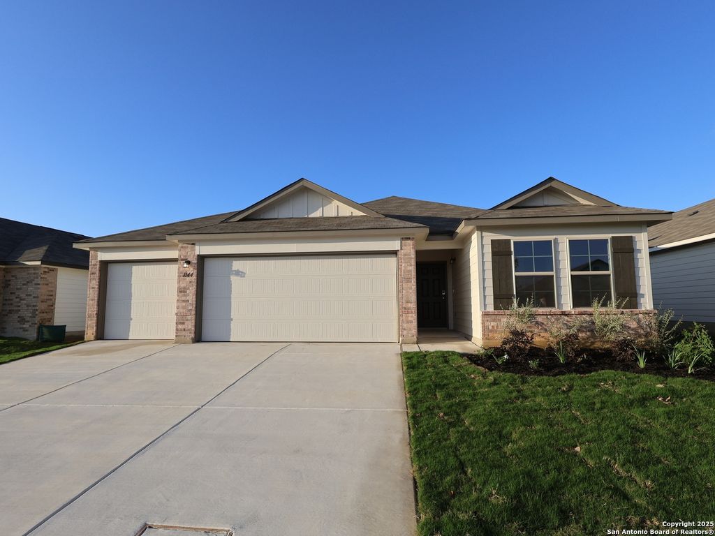 Photo of 1144 Limestone Ridge, Seguin, TX 78155 (MLS # 1898859)