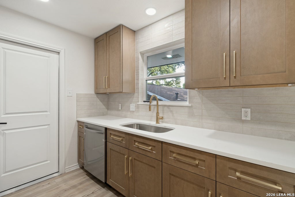 Photo of 622 Mauze, San Antonio, TX 78216 (MLS # 2018451)