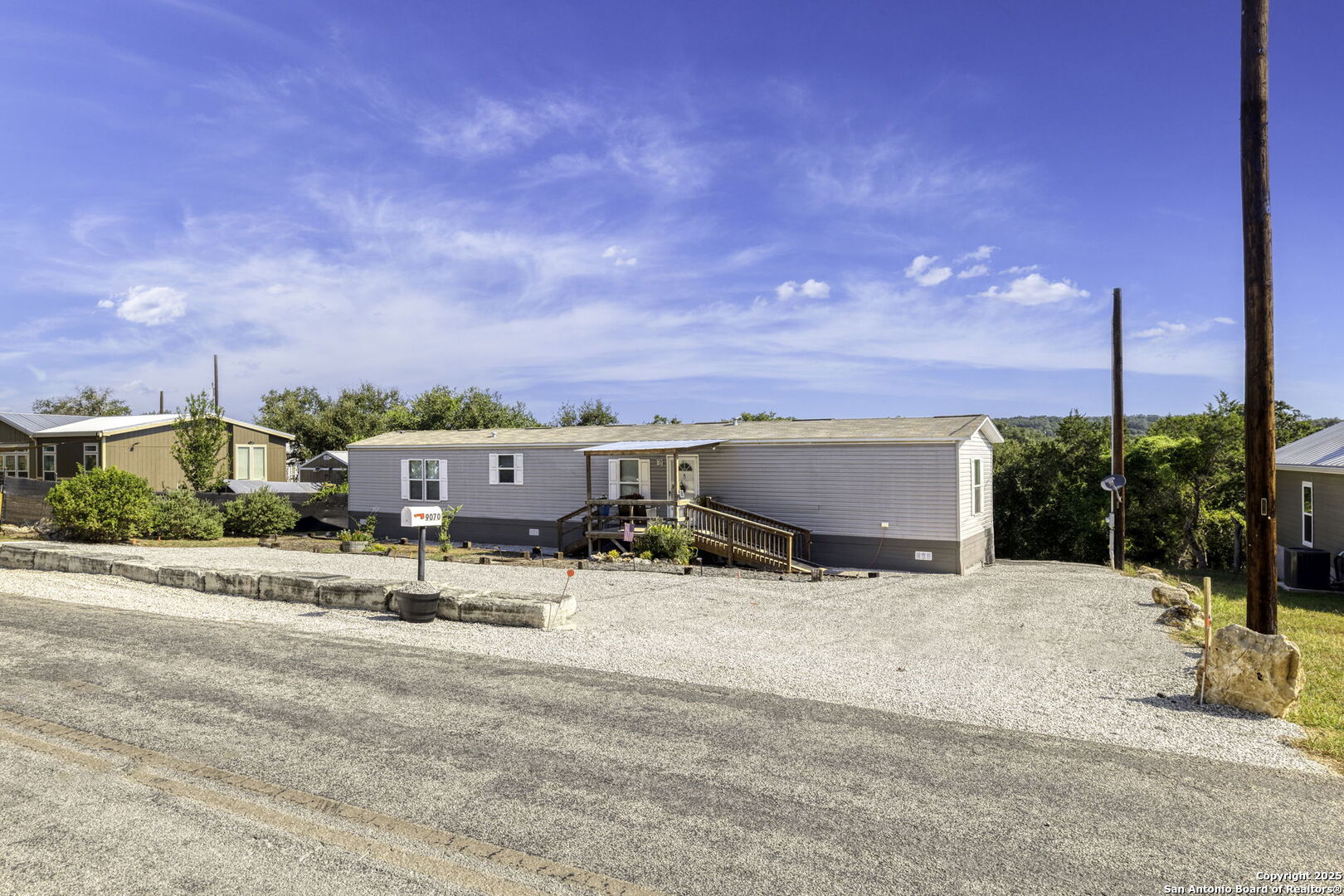 9070 Rebecca Creek
