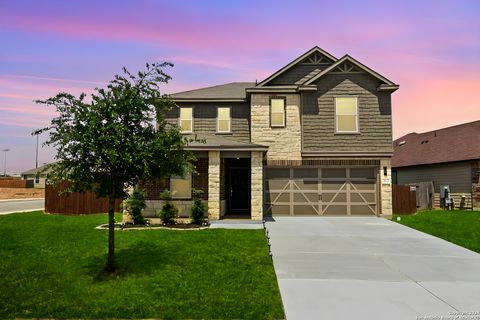 Single Family Residence in Converse TX 3303 Lyro Flds.jpg