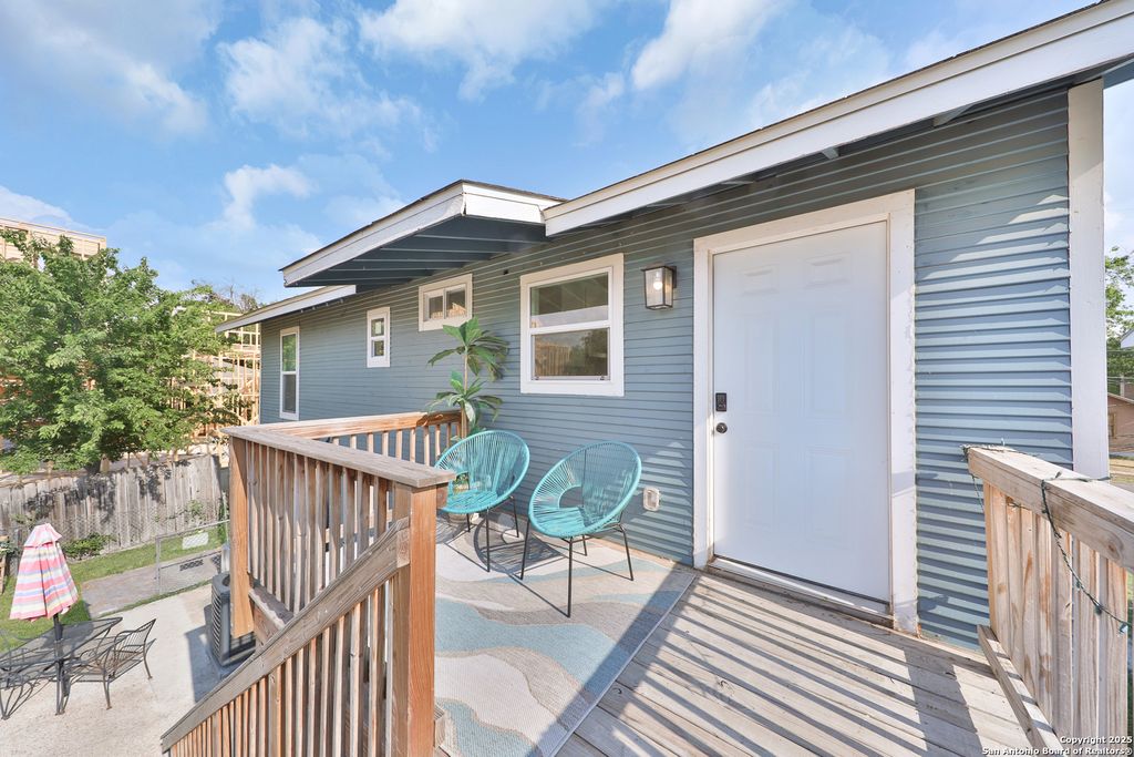 Photo of 315 norwood 1 #1, San Antonio, TX 78212 (MLS # 1926480)