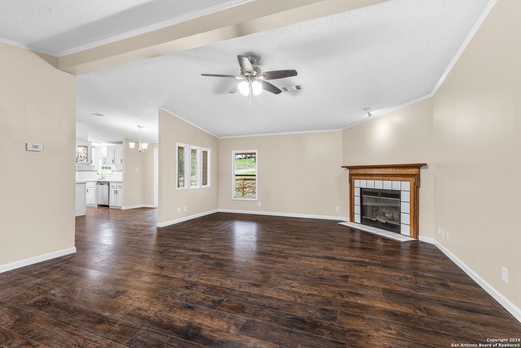 Photo of 625&amp;655 BUCK RUN PASS, Canyon Lake, TX 78133 (MLS # 1895283)