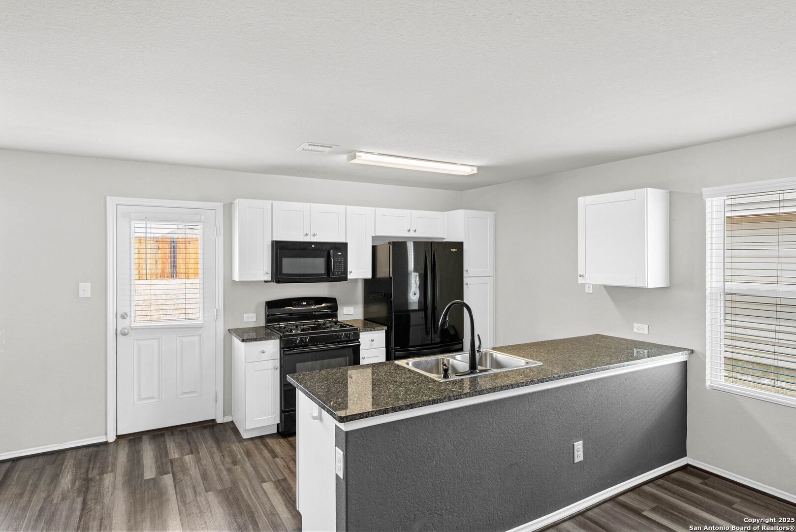31577 Acacia Vista