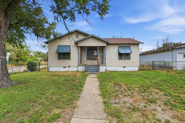 539 MCLAUGHLIN AVE, SAN ANTONIO, TX 78211 - Image 2dee6762d664e1c40ec4a2d0c0036de4/2359797475