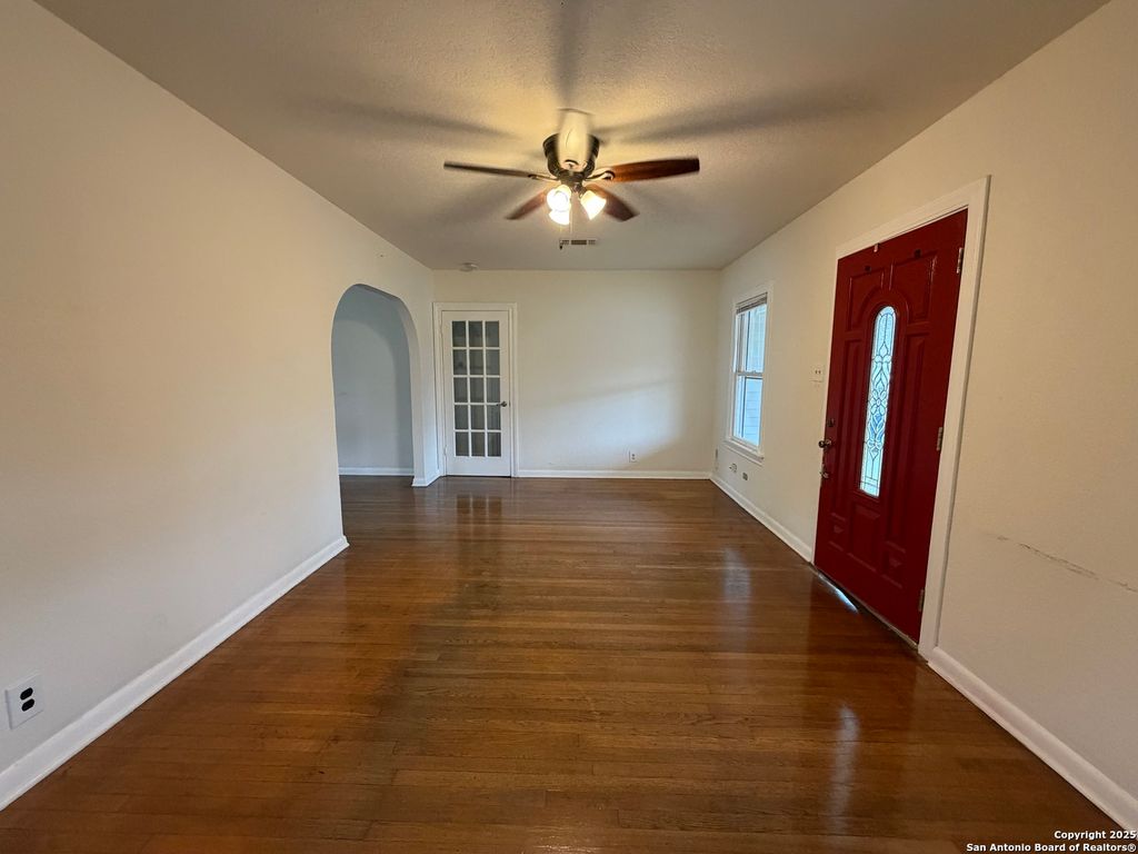 Photo of 177 Grapeland, San Antonio, TX 78214 (MLS # 1930341)