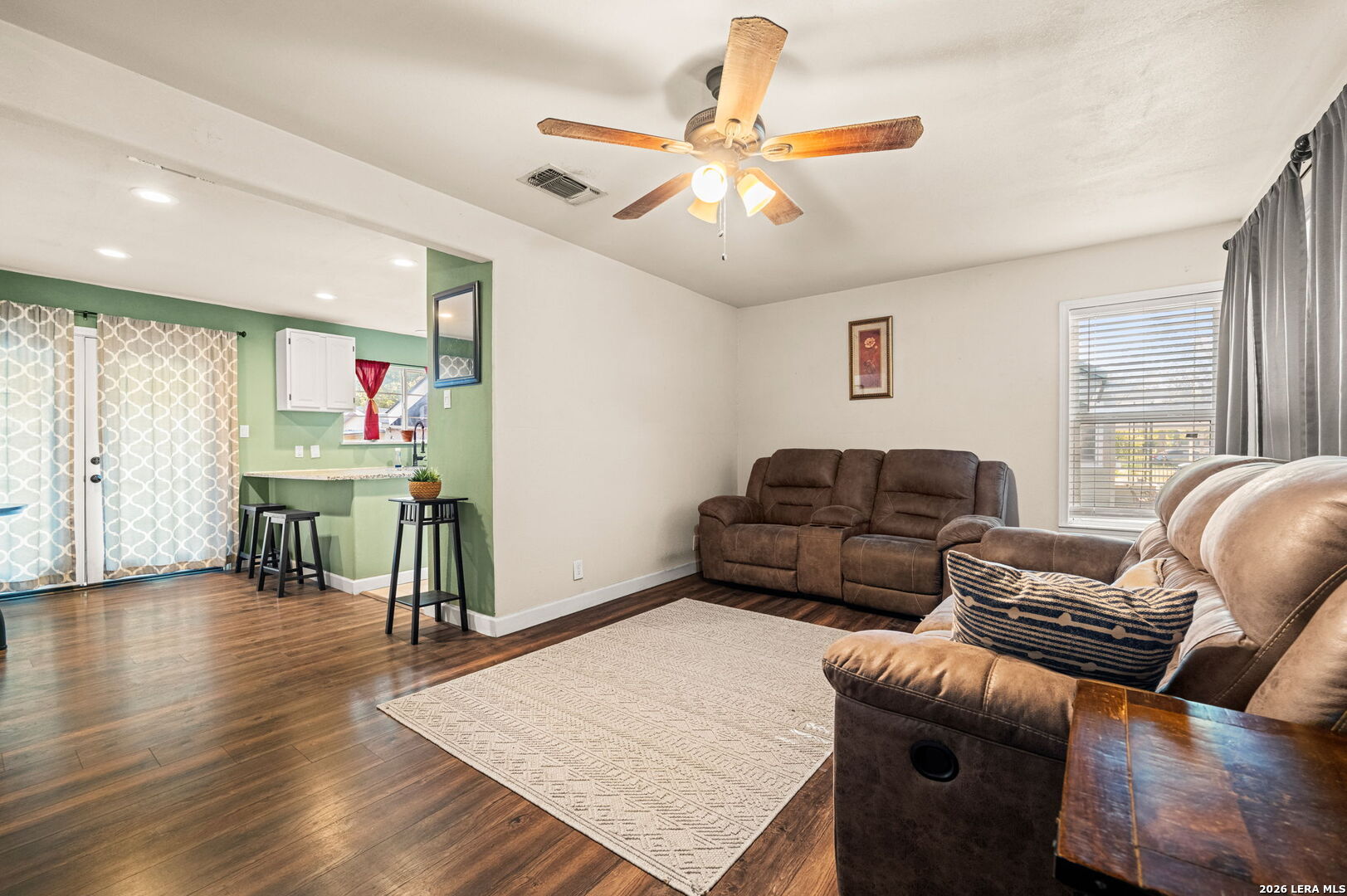 504 Aero Ave