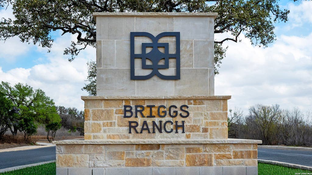 Photo of 4205 Mountain Ash, San Antonio, TX 78245 (MLS # 2008739)
