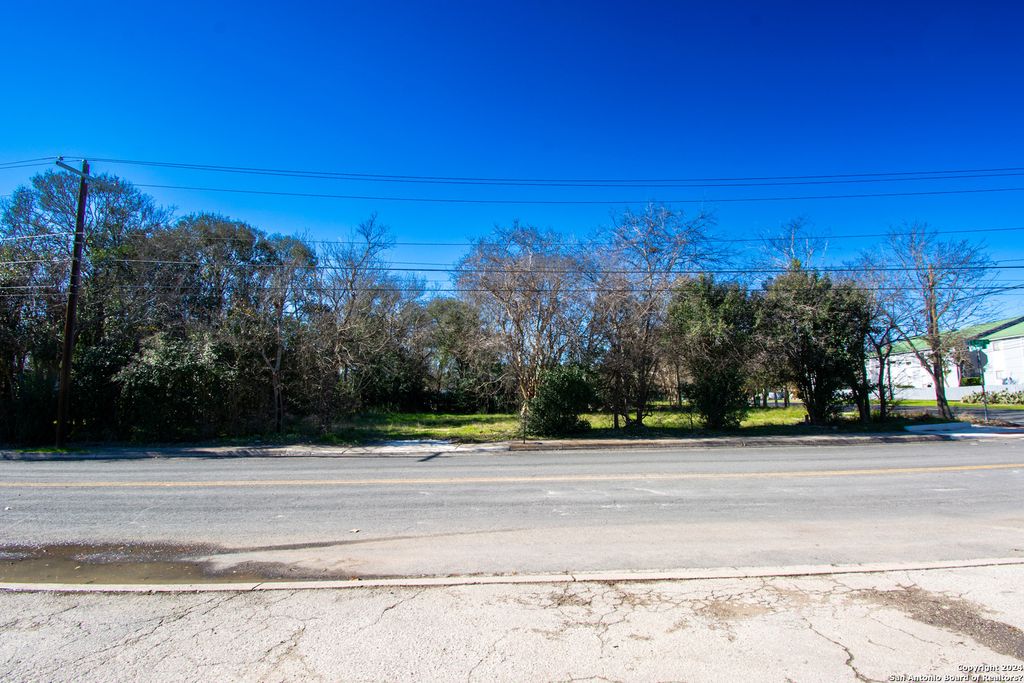 Photo of 314 S PLANT AVE, Boerne, TX 78006 (MLS # 1945667)