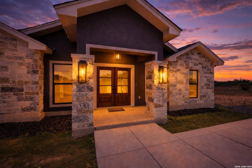 Photo of 7319 Tiff Nicole Ln, Von Ormy, TX 78073 (MLS # 1955173)