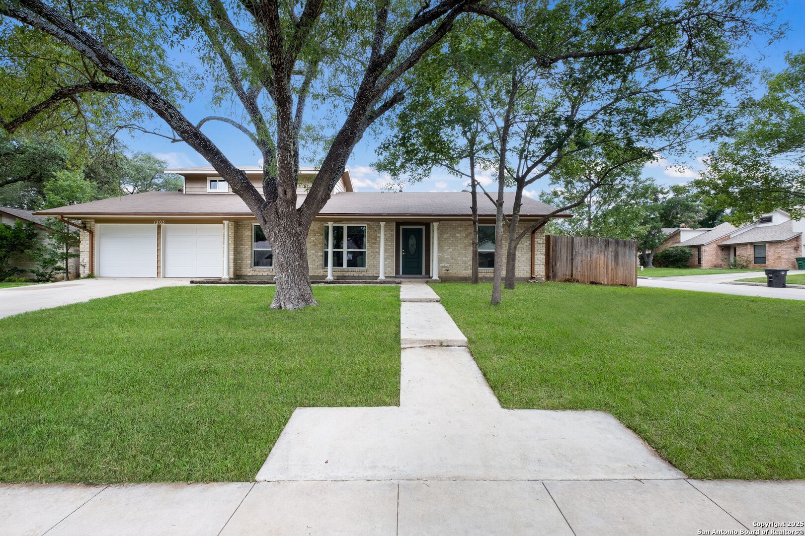 1203 Weeping Willow
