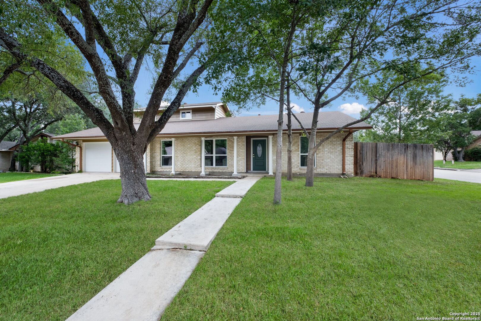 1203 Weeping Willow