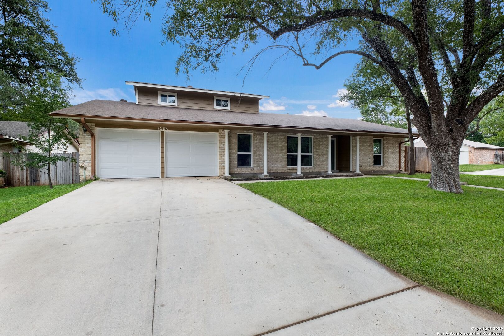 1203 Weeping Willow