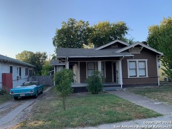 Single Family Residence at 1020 W Russell Pl