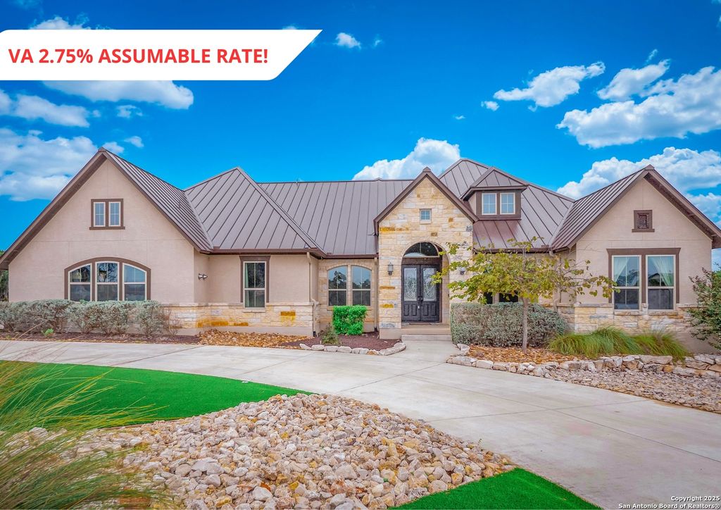 Photo of 632 Carson Ridge, New Braunfels, TX 78132 (MLS # 1926747)