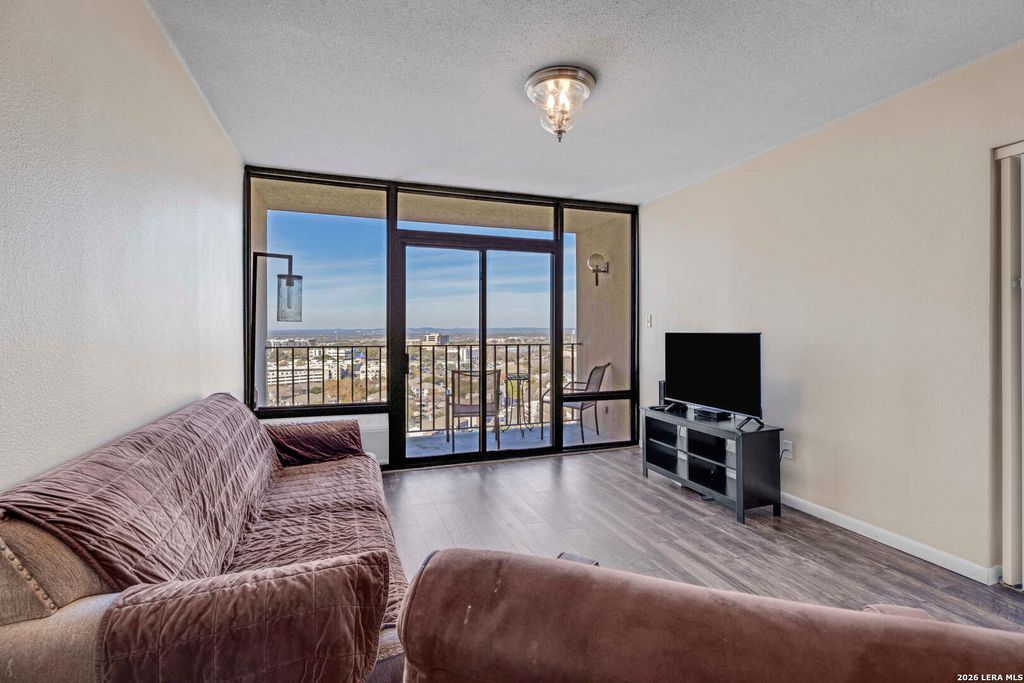 Photo of 7701 Wurzbach RD 1605 #1605, San Antonio, TX 78229 (MLS # 1937716)