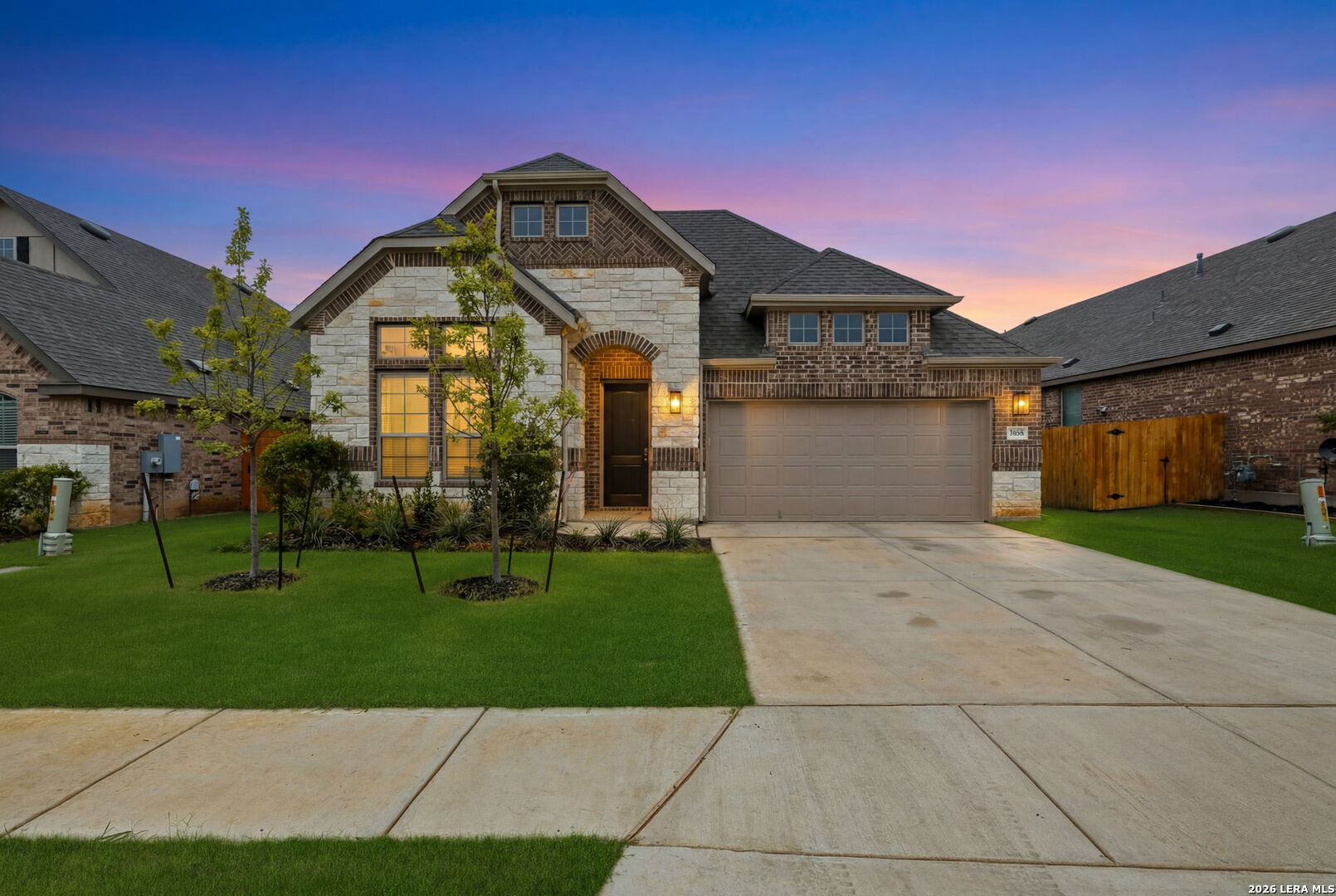 1752 Heritage Maples