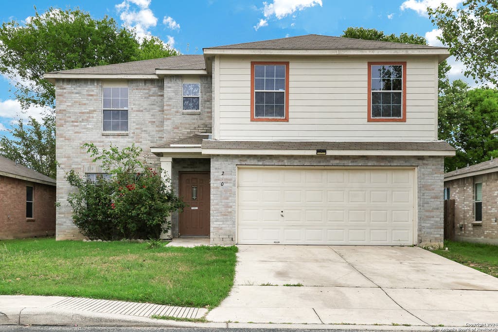 Photo of 210 BIRCHWOOD BAY, San Antonio, TX 78253 (MLS # 1971538)
