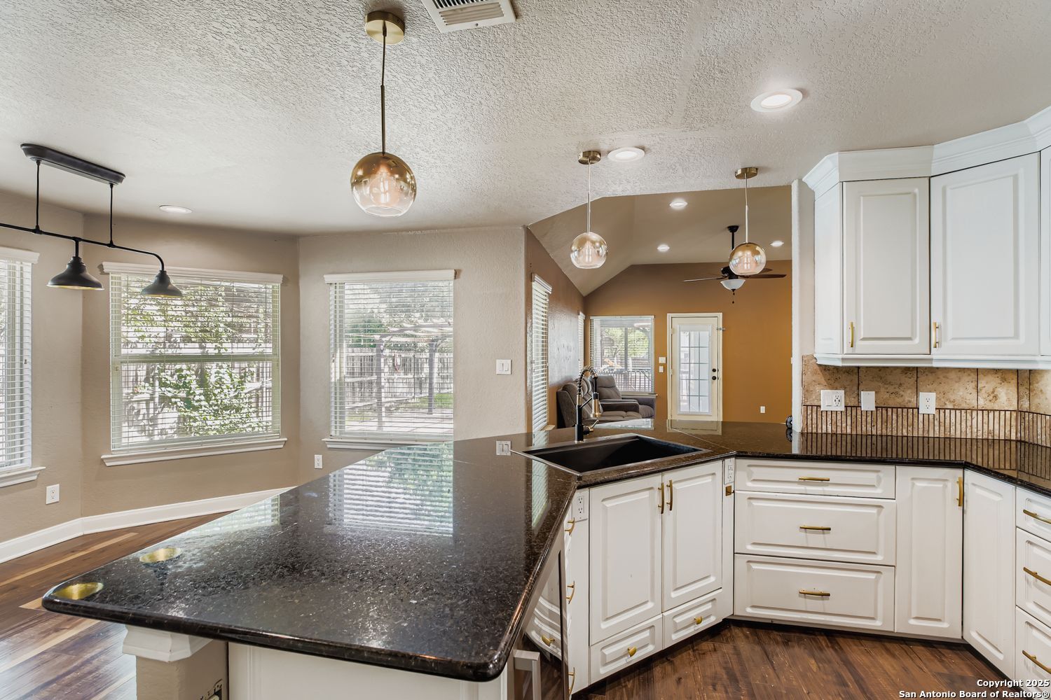 2309 N Ranch Estates