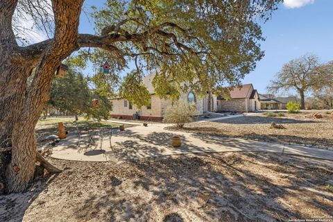 A home in La Vernia