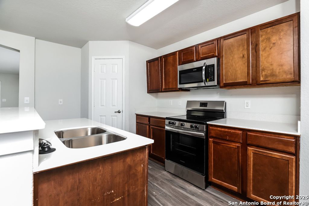 Photo of 10706 GOOSE WAY, San Antonio, TX 78224 (MLS # 1938516)