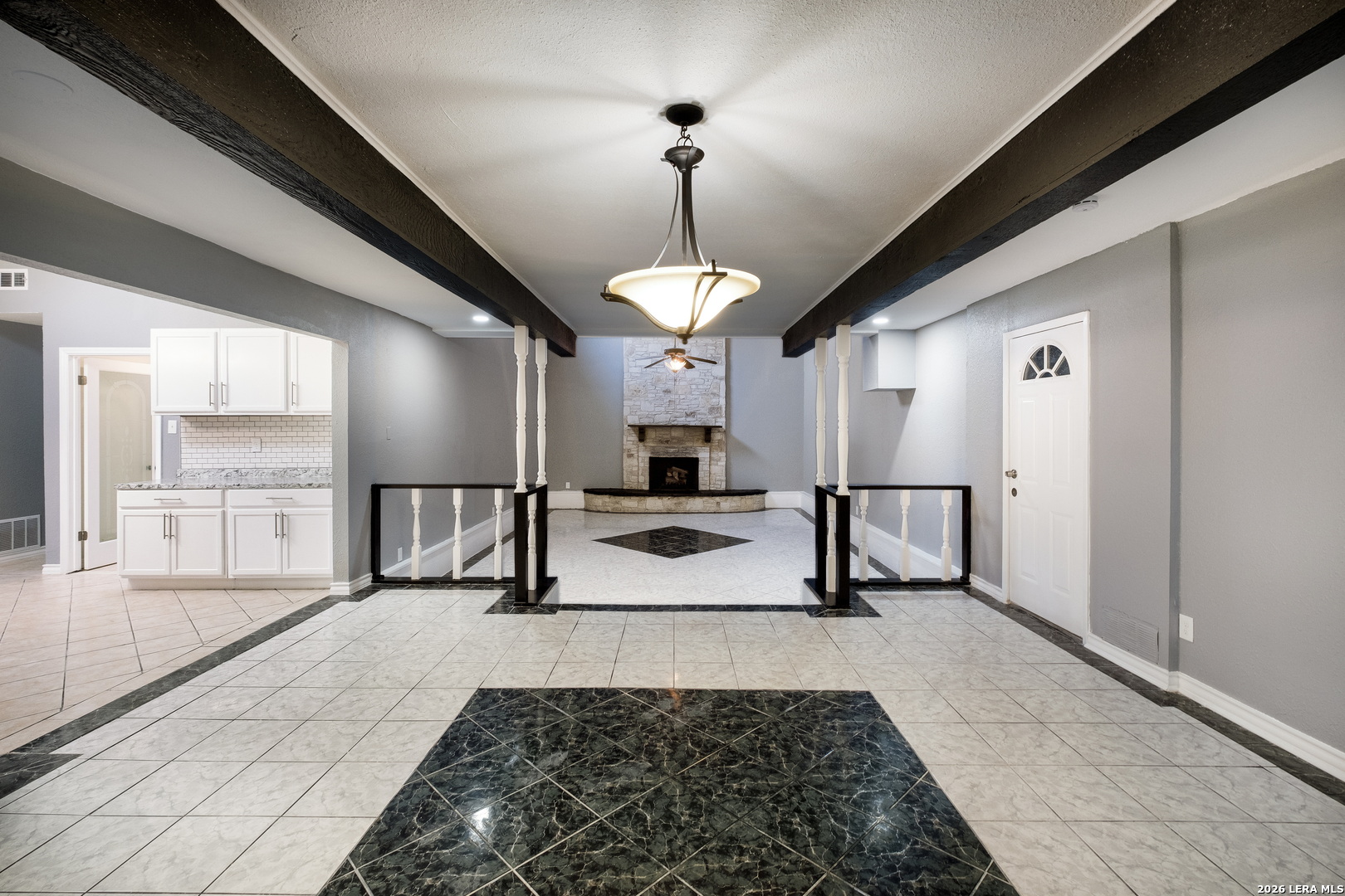 Search 5318 Costa Mesa