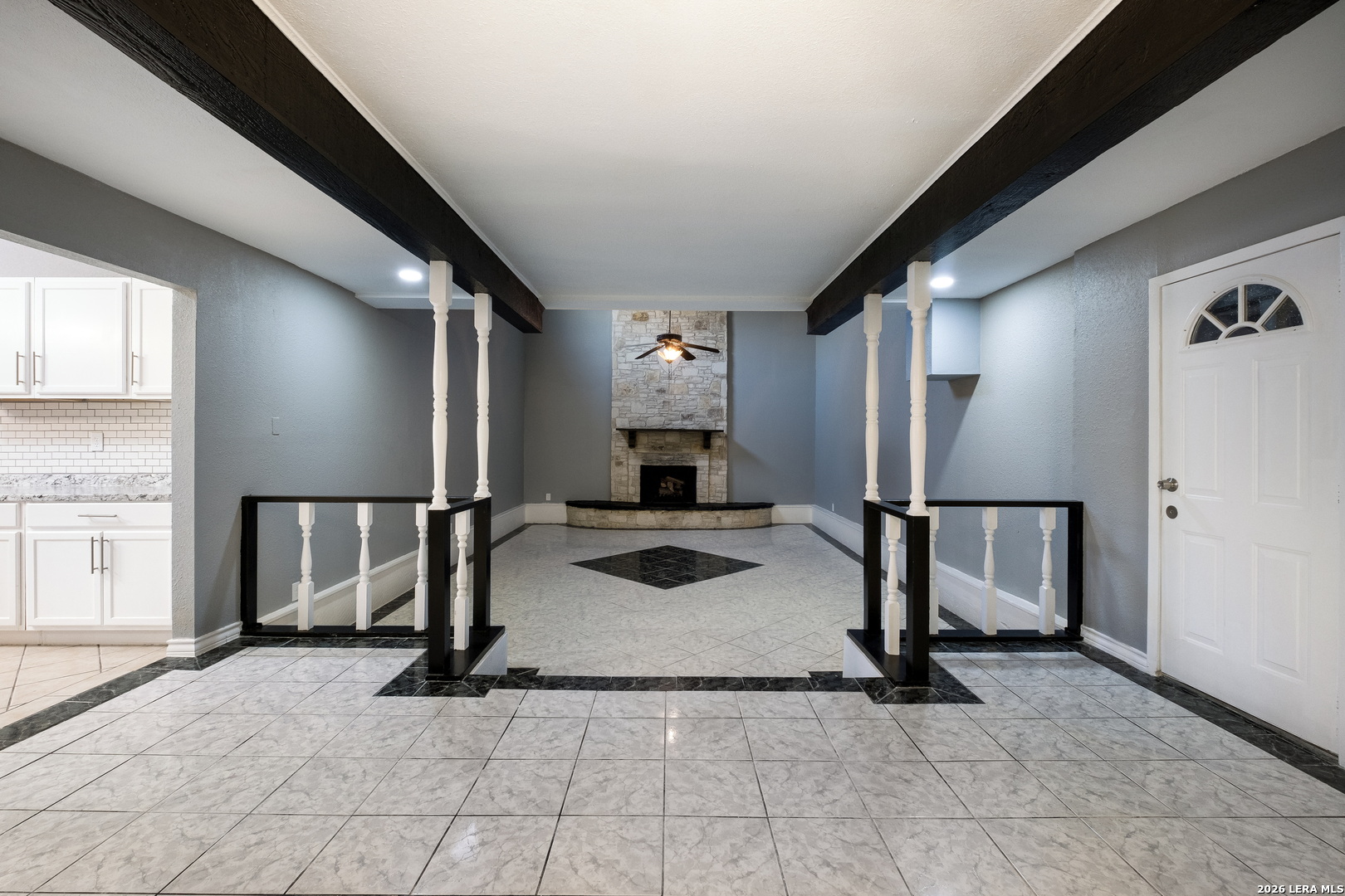 Search 5318 Costa Mesa