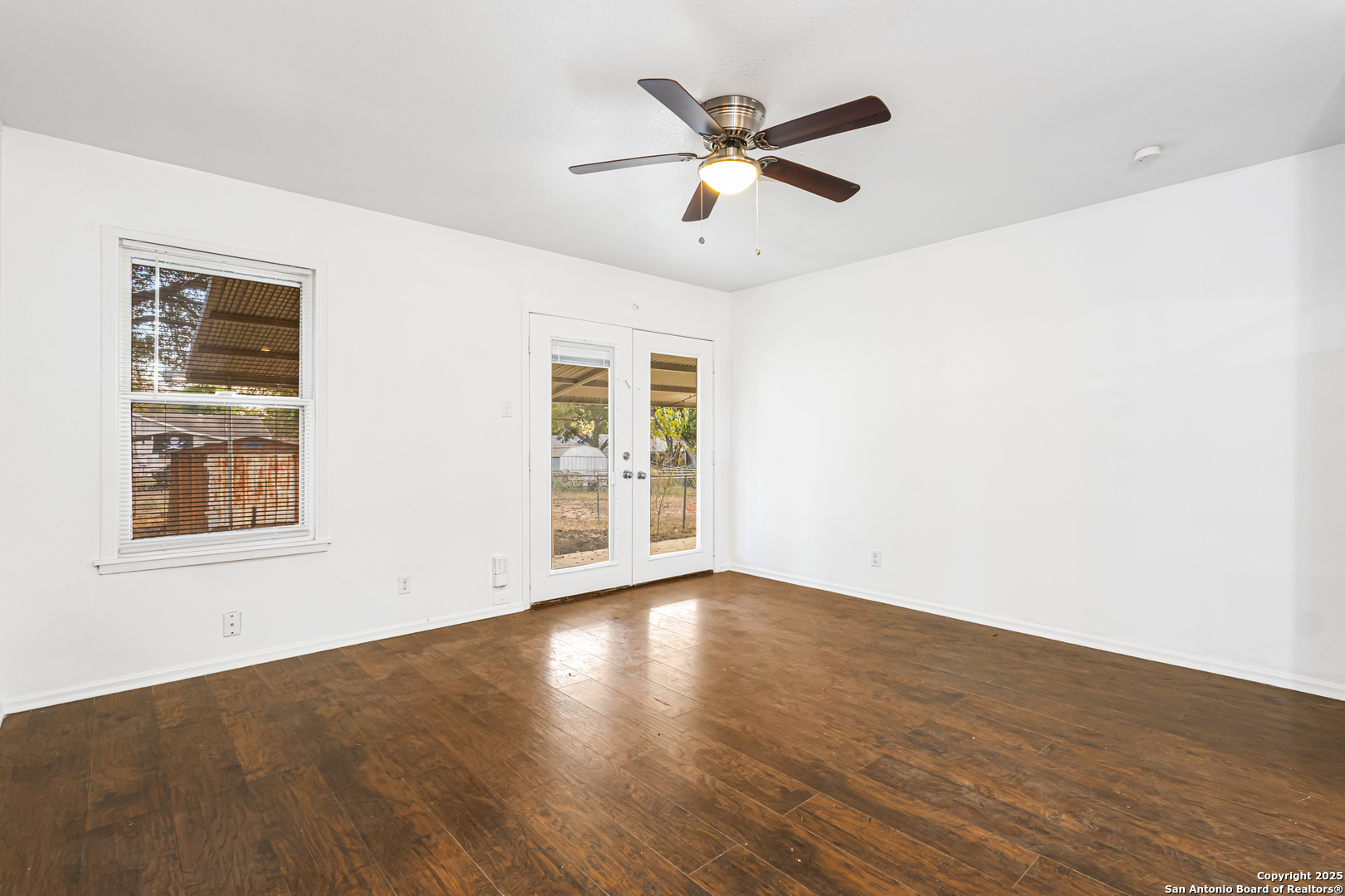 390 Harcourt