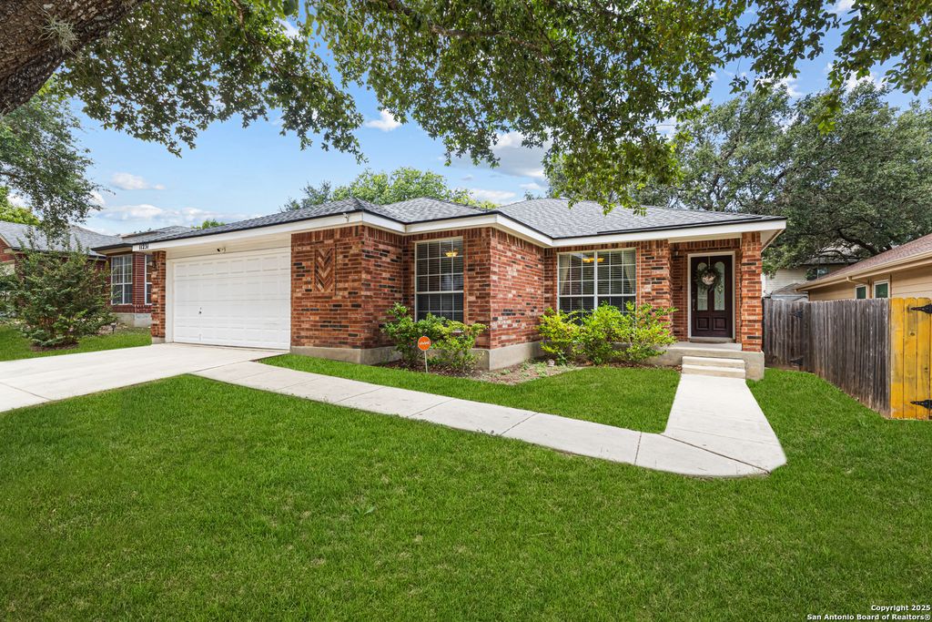 Photo of 11231 Ocate, Helotes, TX 78023 (MLS # 1896845)
