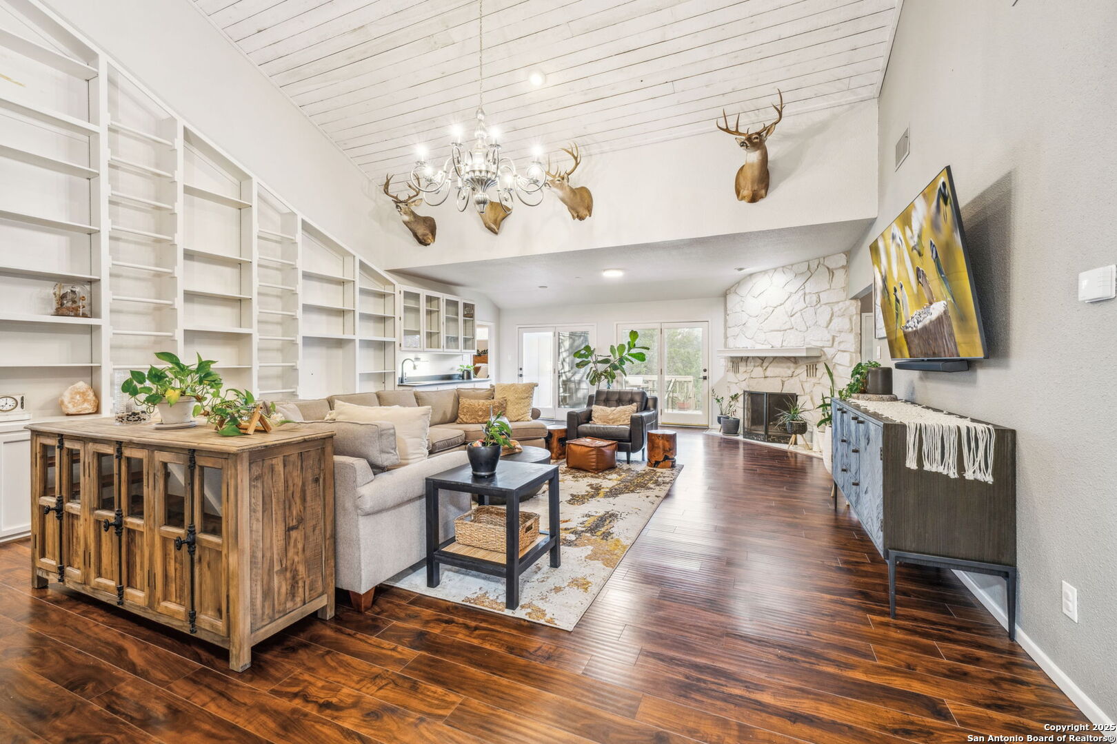 97 MISSION DR