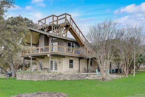 A home in Canyon Lake