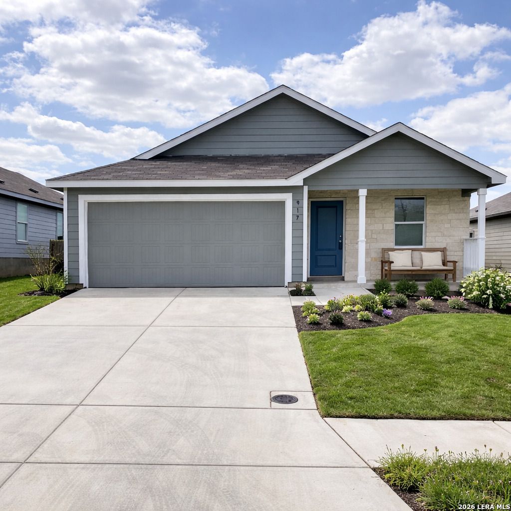 Photo of 917 Riviera, Seguin, TX 78155 (MLS # 1953351)