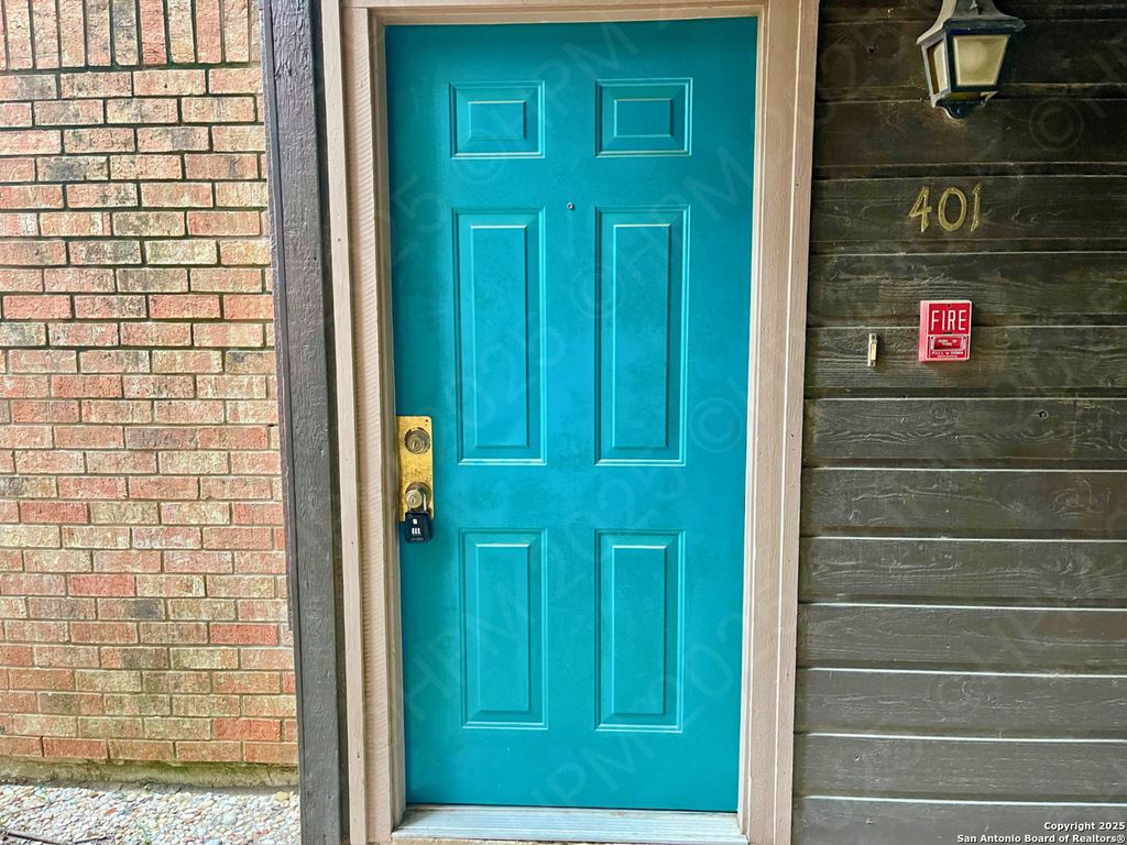 Photo of 4212 MEDICAL DR 401 #401, San Antonio, TX 78229 (MLS # 1872447)