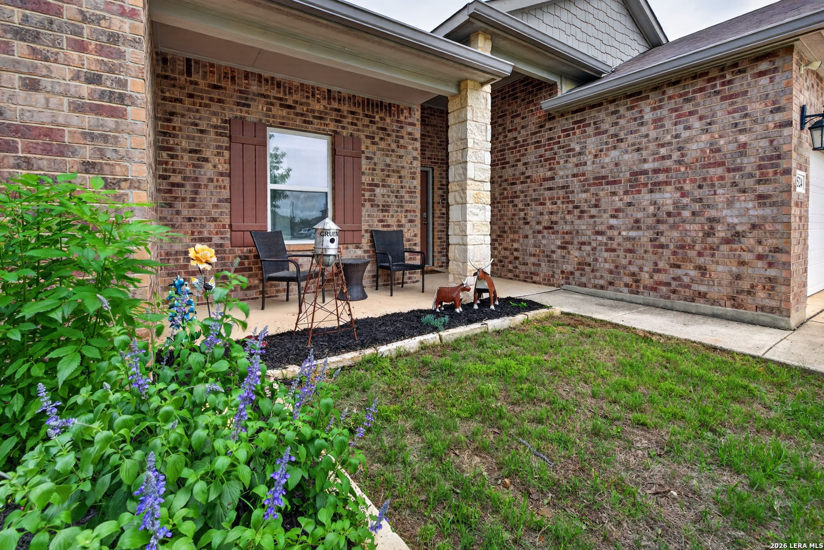 524 LONG LEAF DR