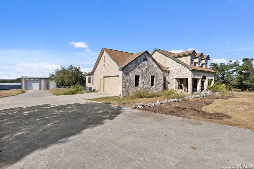 Photo of 27423 Kentoaks, San Antonio, TX 78260 (MLS # 1893234)