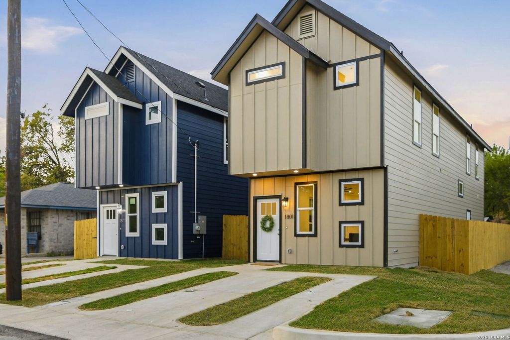 Photo of 1801 W Southcross Blvd, San Antonio, TX 78211 (MLS # 1944742)