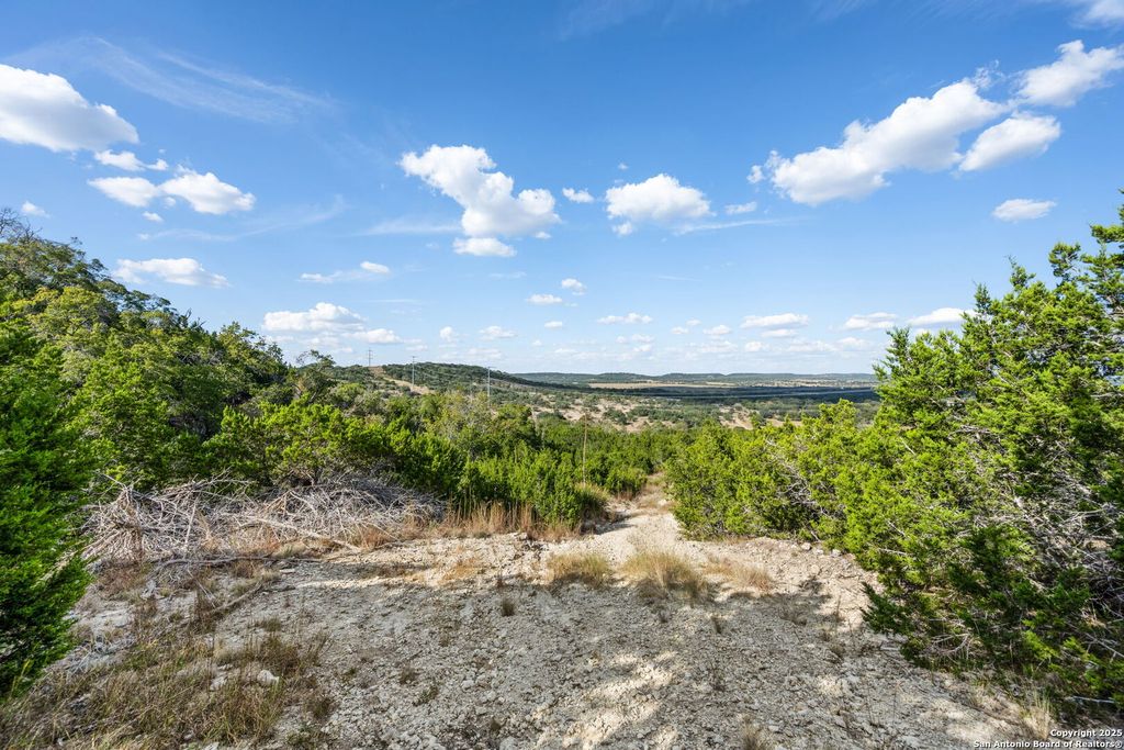 Photo of 26 Busby Rd, Boerne, TX 78006 (MLS # 1914262)