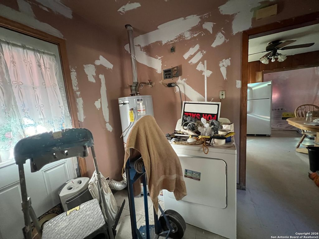 Photo of 1338 Merida, San Antonio, TX 78207 (MLS # 1934507)