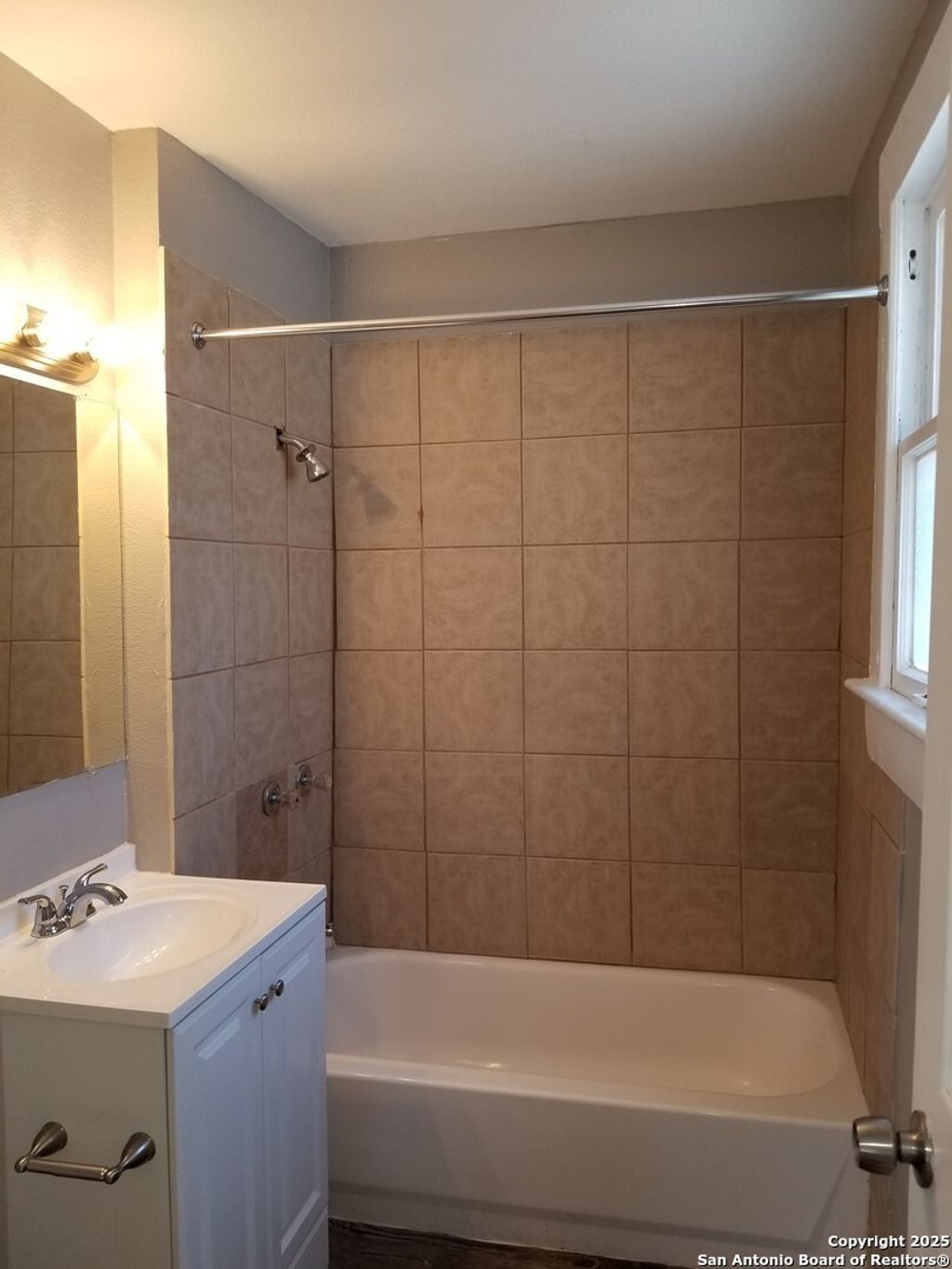 Photo of 3101 N ELMENDORF ST 2 #2, San Antonio, TX 78201 (MLS # 1925722)