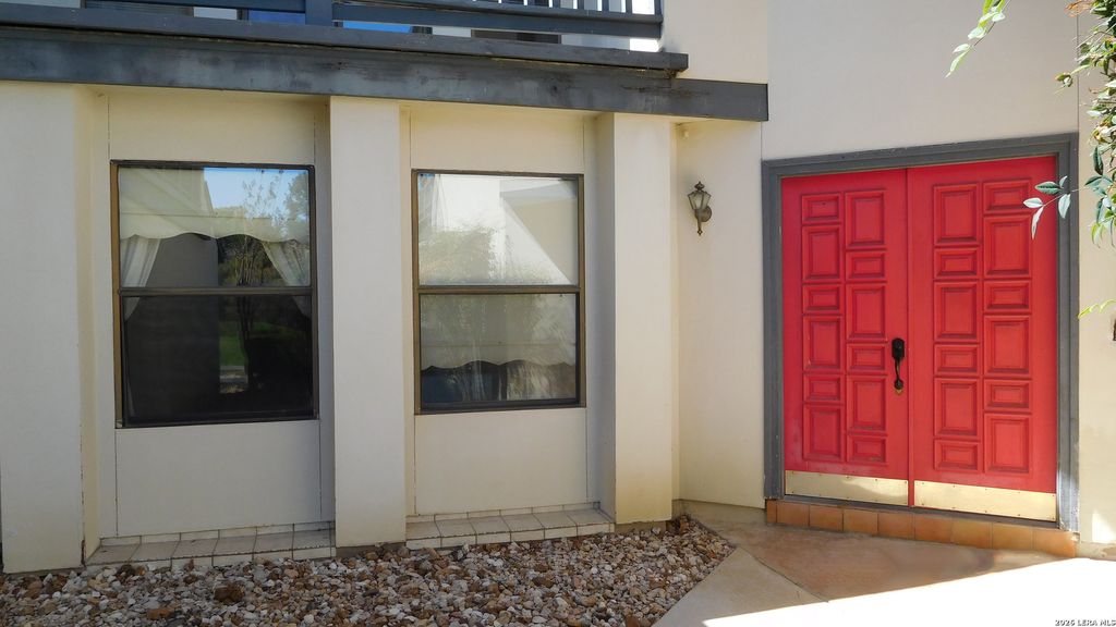 Photo of 611 Cliffdwellers Path, Boerne, TX 78006 (MLS # 1958185)