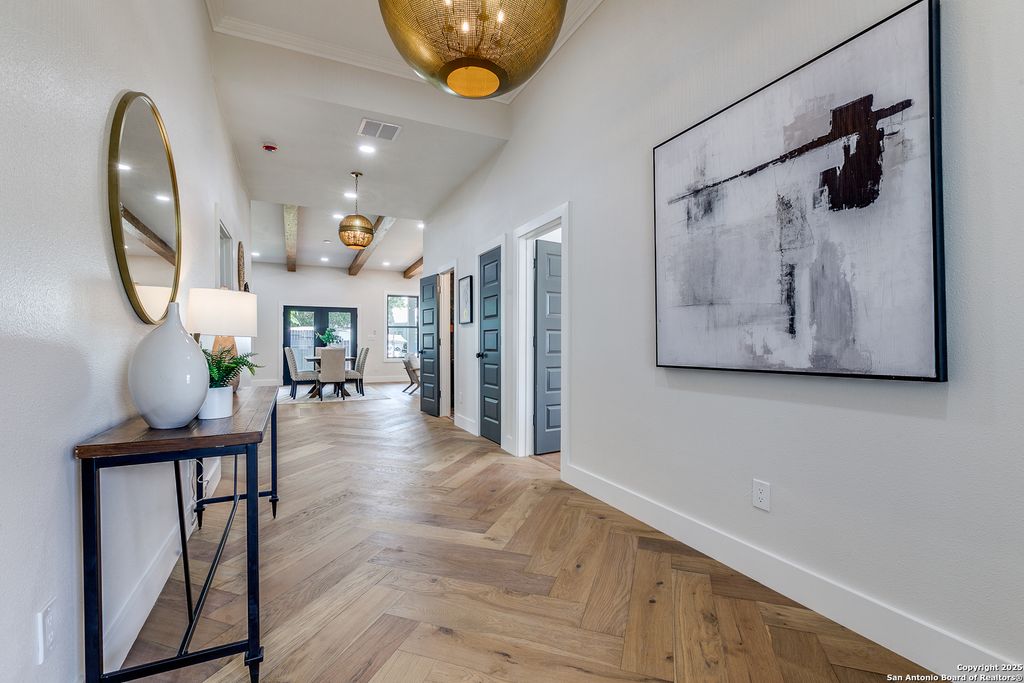 Photo of 205 E Rische, San Antonio, TX 78204 (MLS # 1914751)