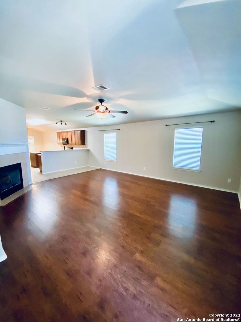 Photo of 707 POINT SUNSET, San Antonio, TX 78253 (MLS # 1909539)
