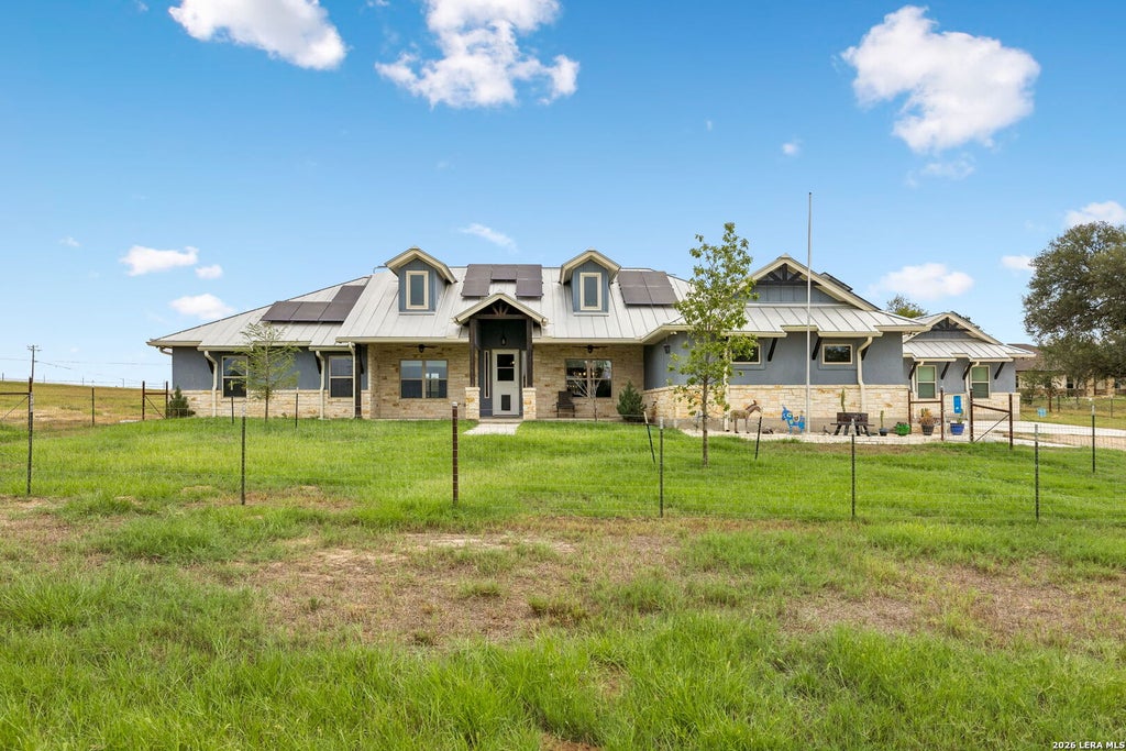 Photo of 1191 HARTFIELD RD, Seguin, TX 78155 (MLS # 2019088)