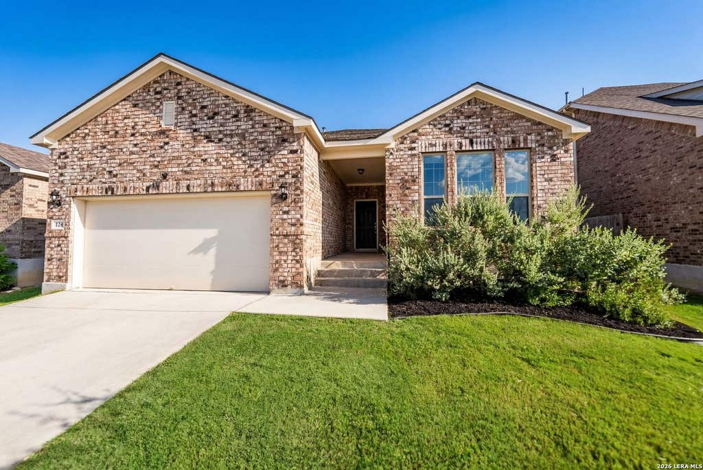 Photo of 124 Wickersham, Boerne, TX 78015 (MLS # 2002890)
