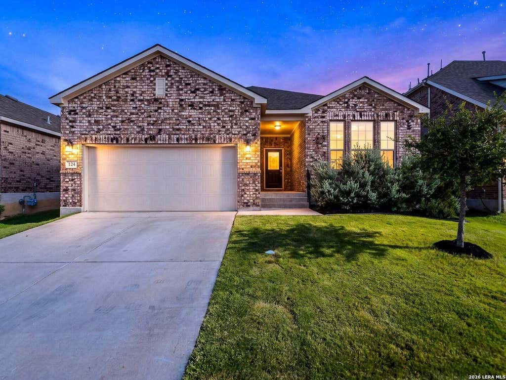 Photo of 124 Wickersham, Boerne, TX 78015 (MLS # 2002890)