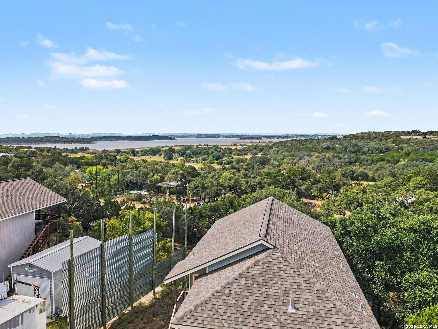 700 OAKLEAF DR