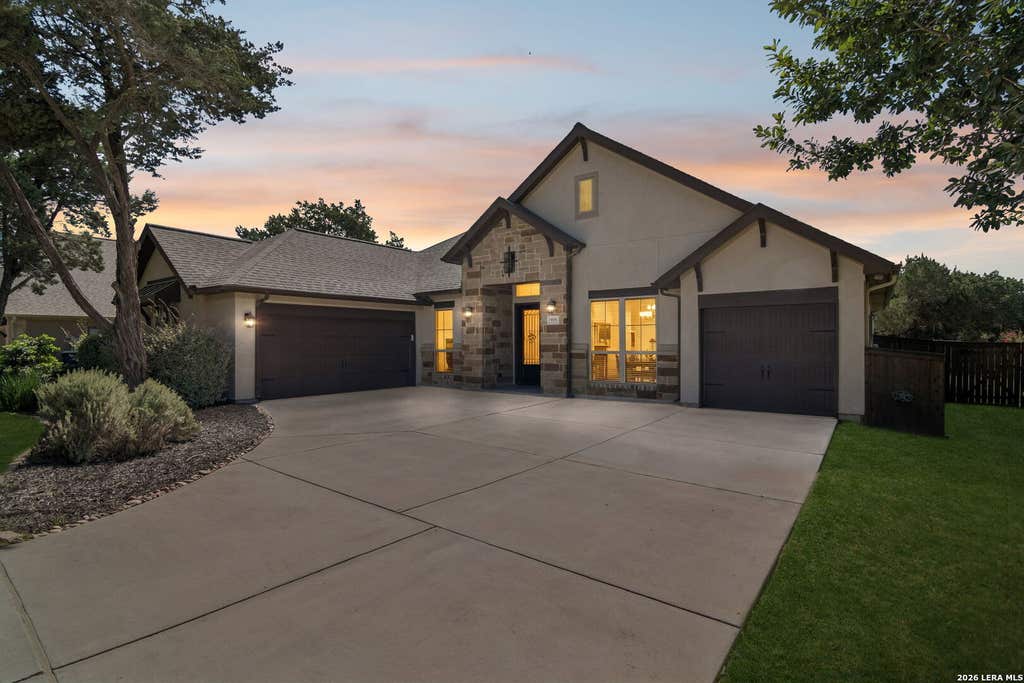Photo of 975 WILDERNESS OAKS, New Braunfels, TX 78132 (MLS # 2006972)