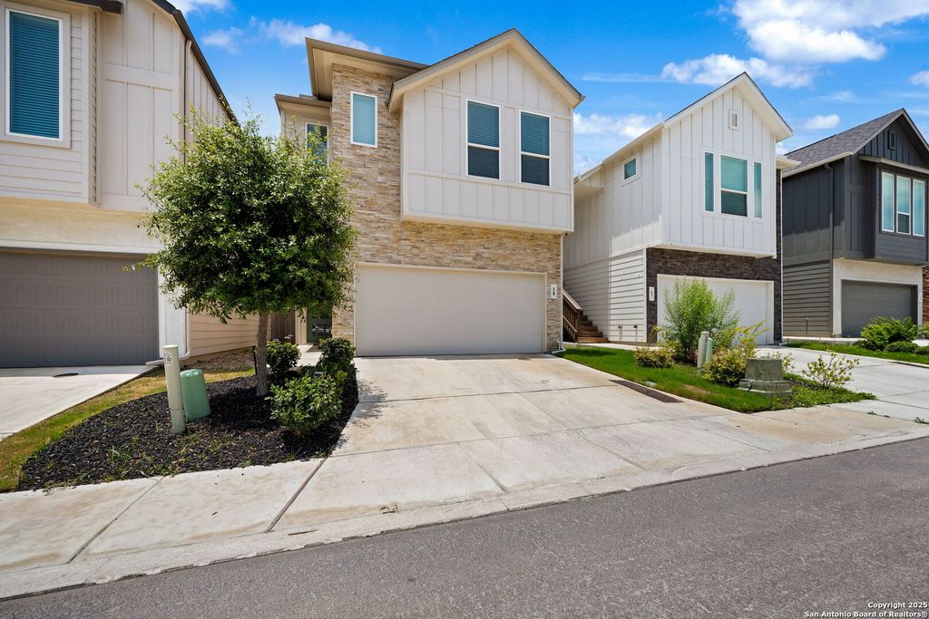 Photo of 8851 Oakland Rd 18 #18, San Antonio, TX 78240 (MLS # 1913560)