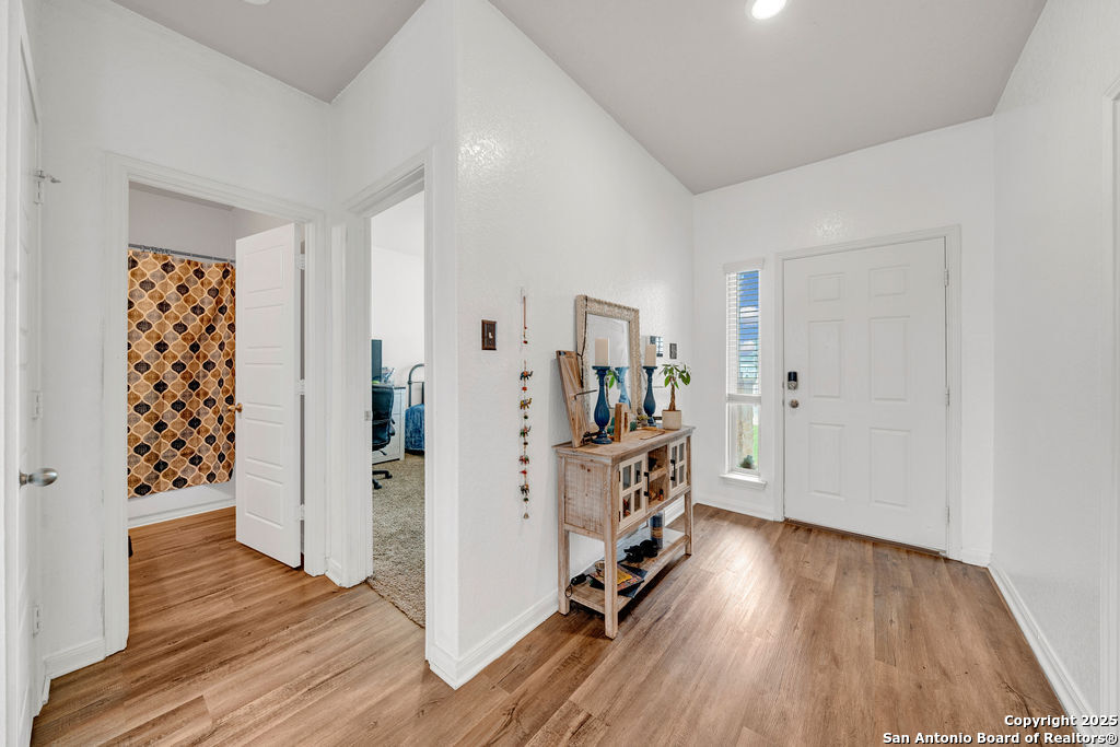8307 Noble Crst