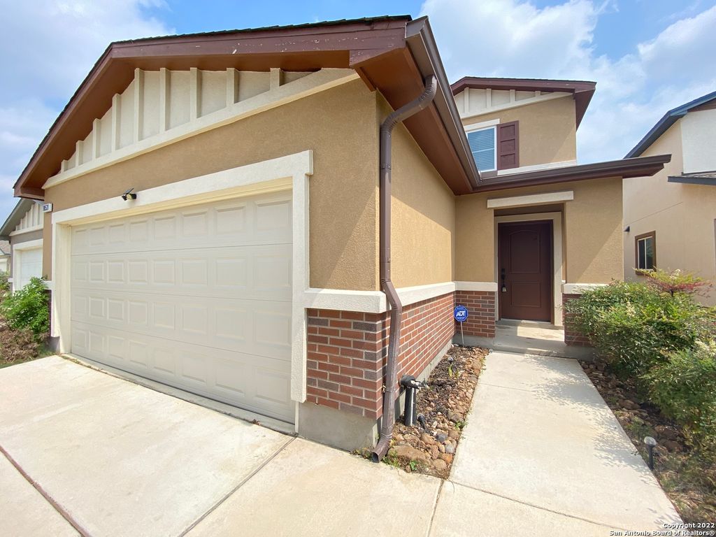 Photo of 10531 LEGACY Cove, San Antonio, TX 78240 (MLS # 1914509)