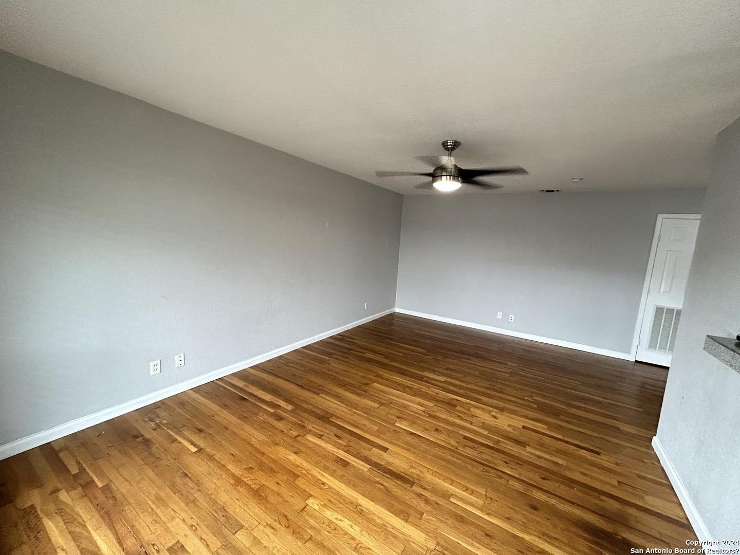 211 NATALEN AVE 211